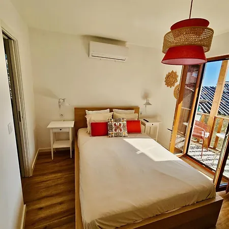 Casa Laura Joao Monsanto